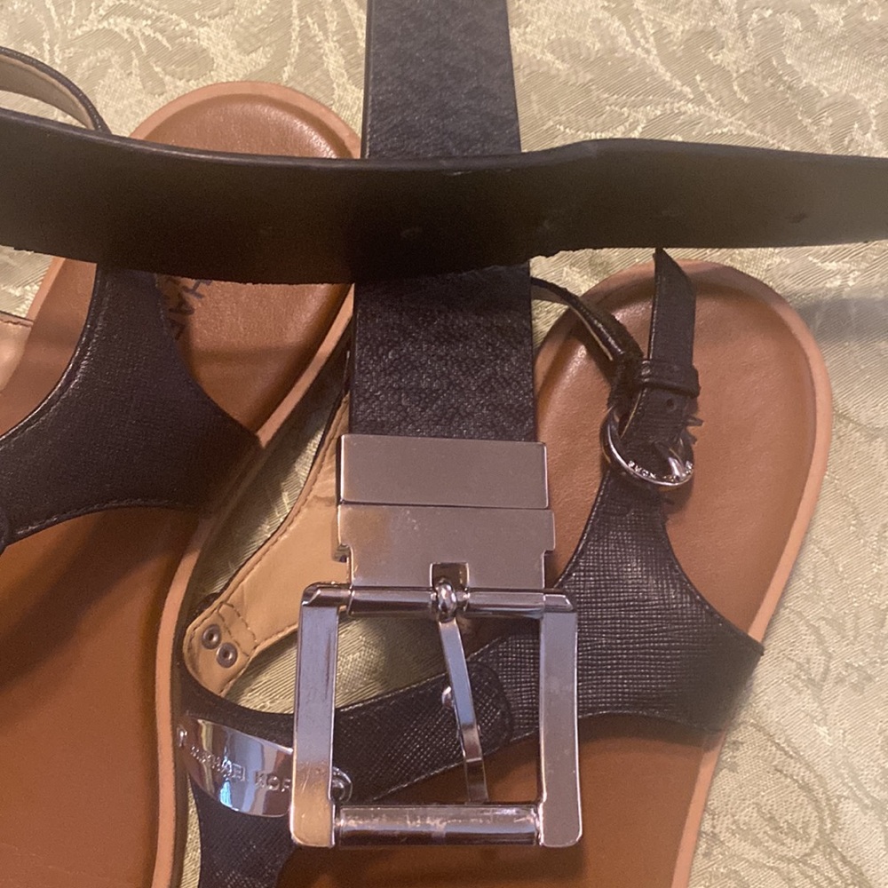 Michael Kors Set - Sandals & Belt - Black & Silver. 7.5 Sandal, Large Belt - Picture 7 of 12